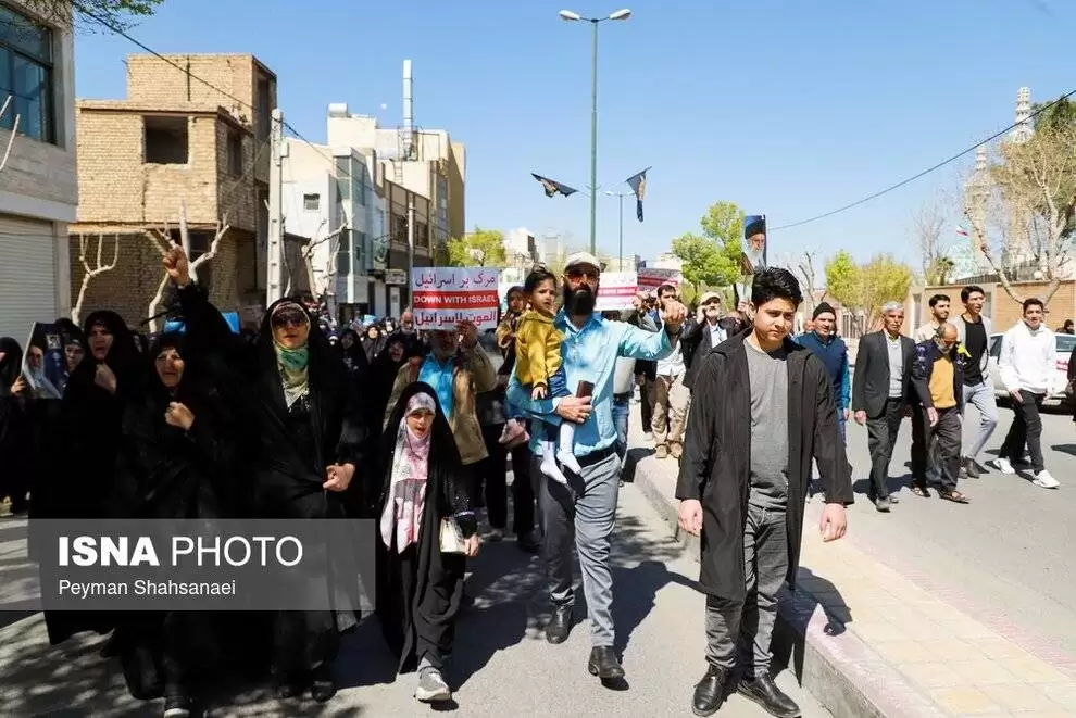 تصاویر - راهپیمایی حمایت از غزه در مشهد و اصفهان
