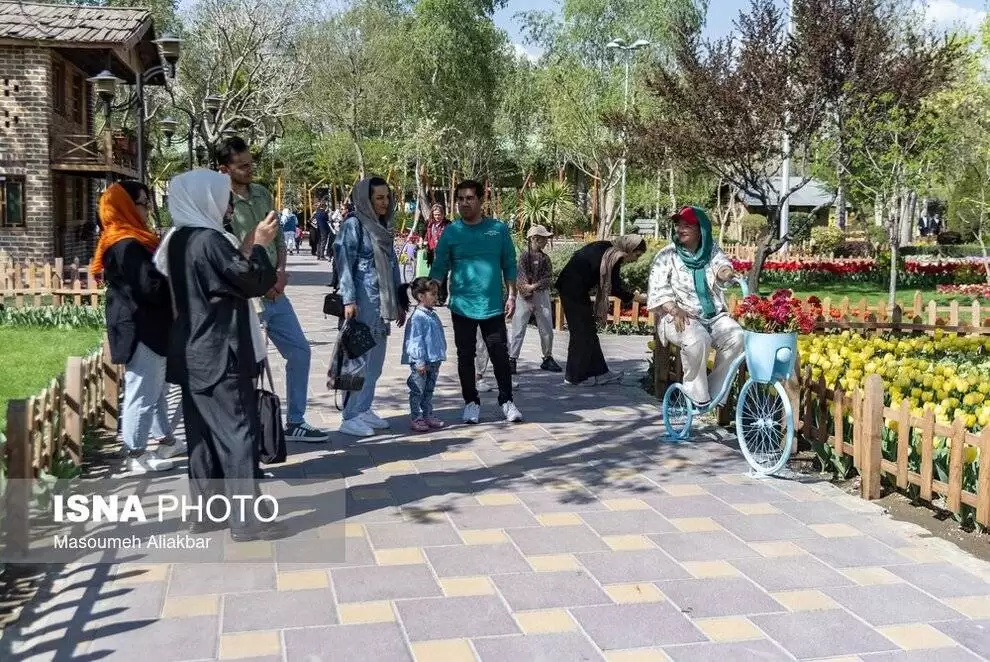 تصاویر - دهمین جشنواره لاله های کرج