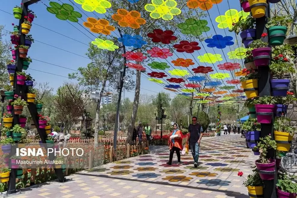 تصاویر - دهمین جشنواره لاله های کرج