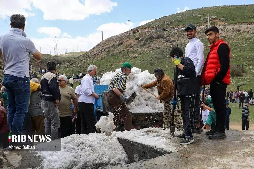تصاویر - آیین سنتی برف چال در مازندران