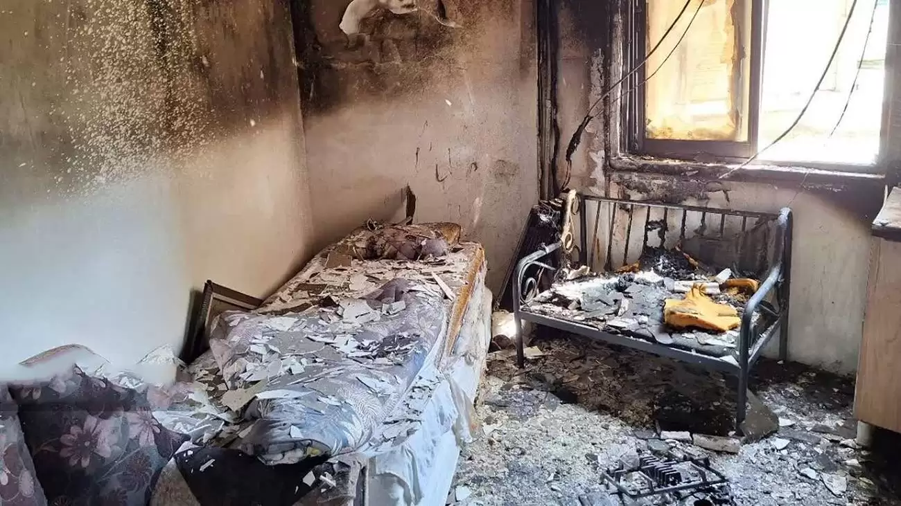 آتش سوزی یک مهمانپذیر در نزدیکی حرم مطهر رضوی (ع) + عکس