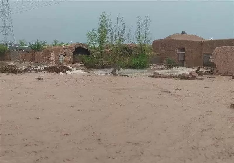 خراسان جنوبی در محاصره سیل ؛ بعضی روستاها تخلیه شدند  -  انسداد برخی محورهای مواصلاتی + تصاویر