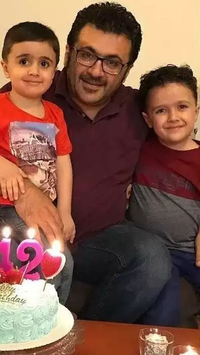آخرین جشن تولد شهرام عبدلی، مهران سریال فاصله ها با حضور دو پسر ناز و دوست داشتنیش +عکس -  حیف این همه استعداد که زیر خاک رفت