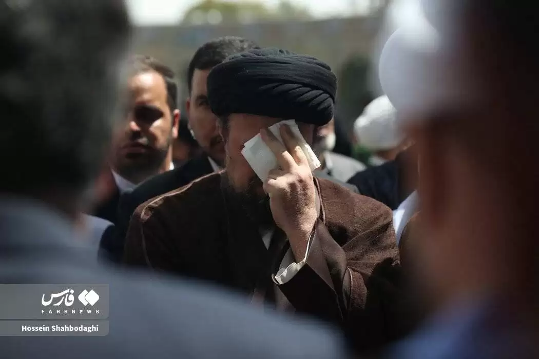 چهره هایی که در مراسم تشییع عروس امام خمینی(ره) در قم حضور داشتند  -  عکس