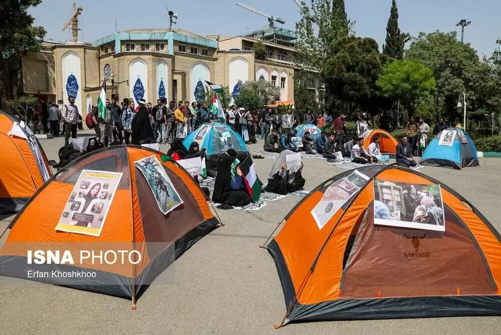 تصاویر - تجمع جمعی از دانشگاهیان تهران در حمایت از دانشجویان حامی فلسطین