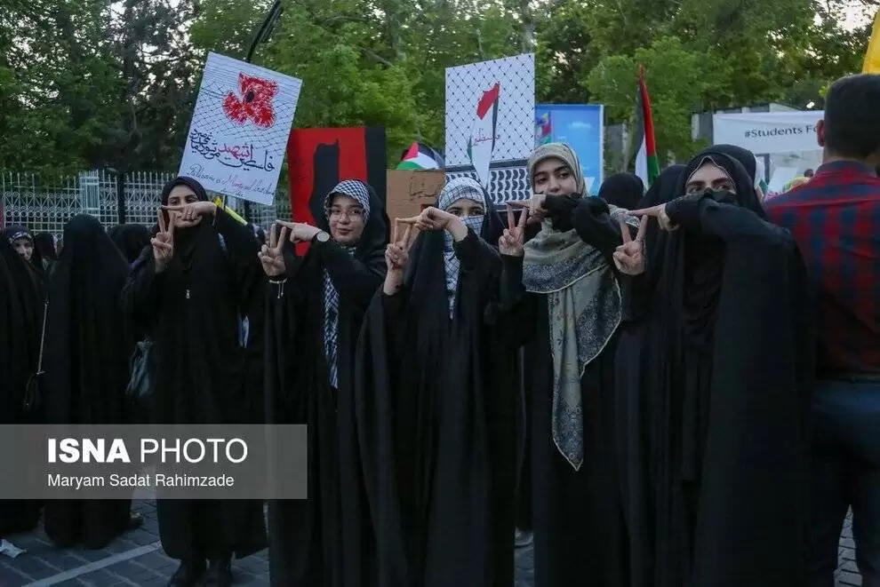 تصاویر - دانشجویان شیرازی هم تجمع کردند