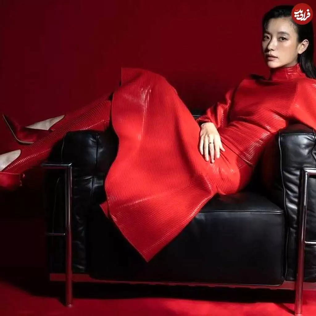  رونمایی دونگ یی از تیپ و استایل تبلیغاتی اش برای یک برند معروف 