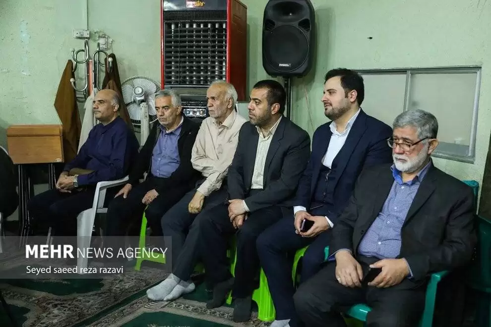 تصاویر - جلسه جمعیت قمی های مقیم تهران