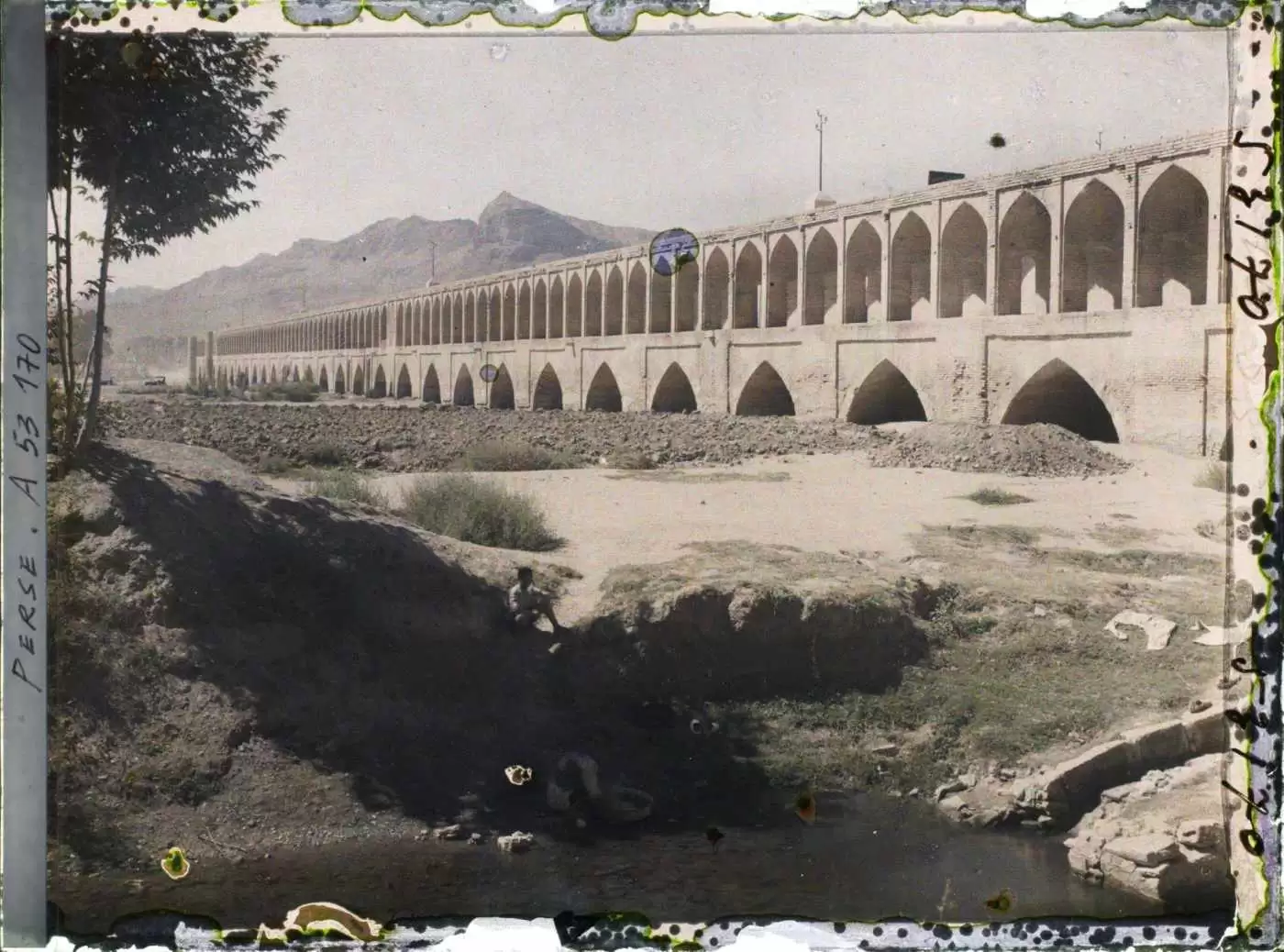 سفر به ایران قدیم؛ زاینده رود، سی و سه پل و پل خواجو؛ سال 1927+عکس