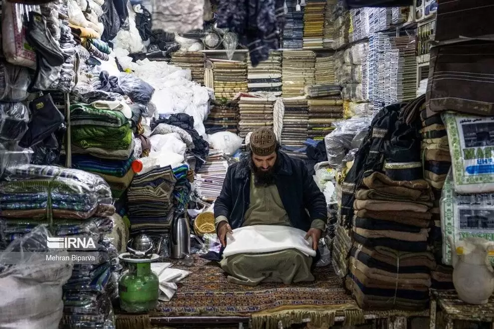 تصاویر - بازار لباس سنتی کابل