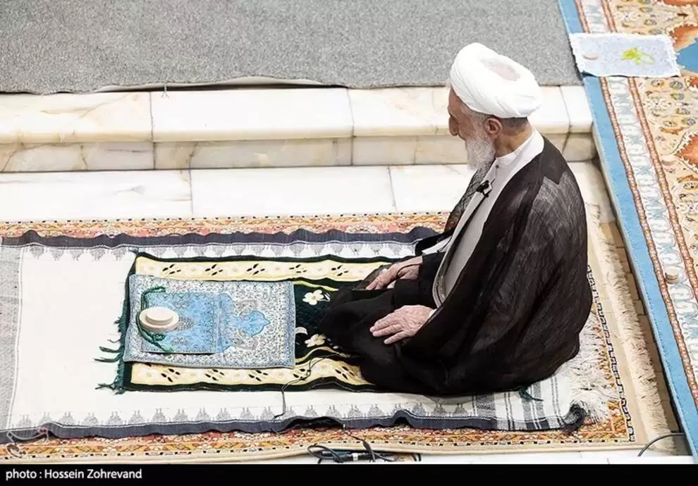 تصاویر - حاشیه هایی از نماز جمعه تهران به امامت کاظم صدیقی