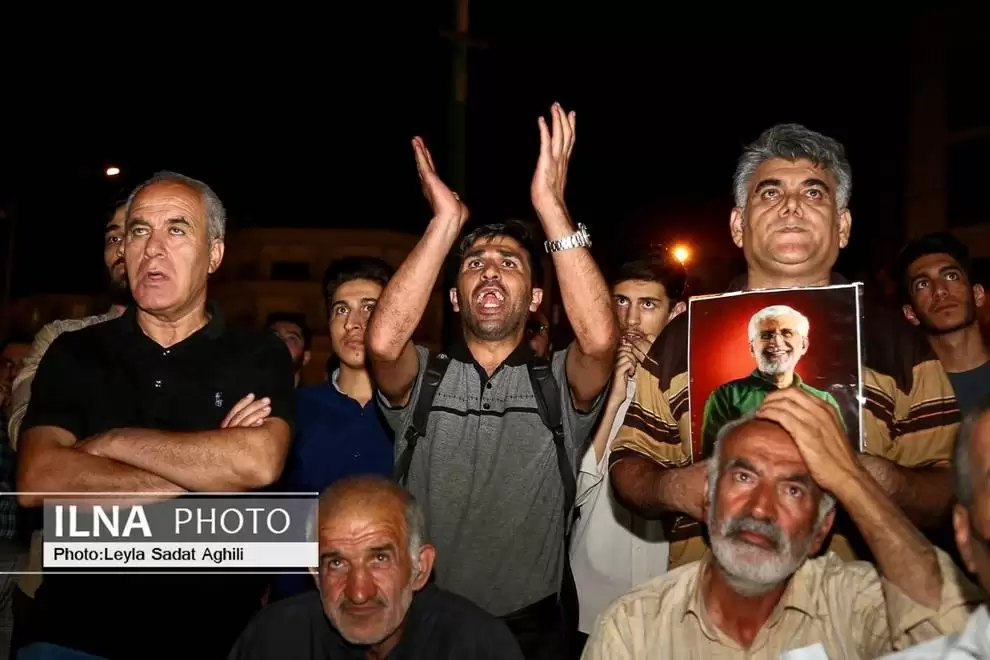 تصاویر - تماشای آخرین مناظره دو نامزد ریاست جمهوری در خیابان های تهران