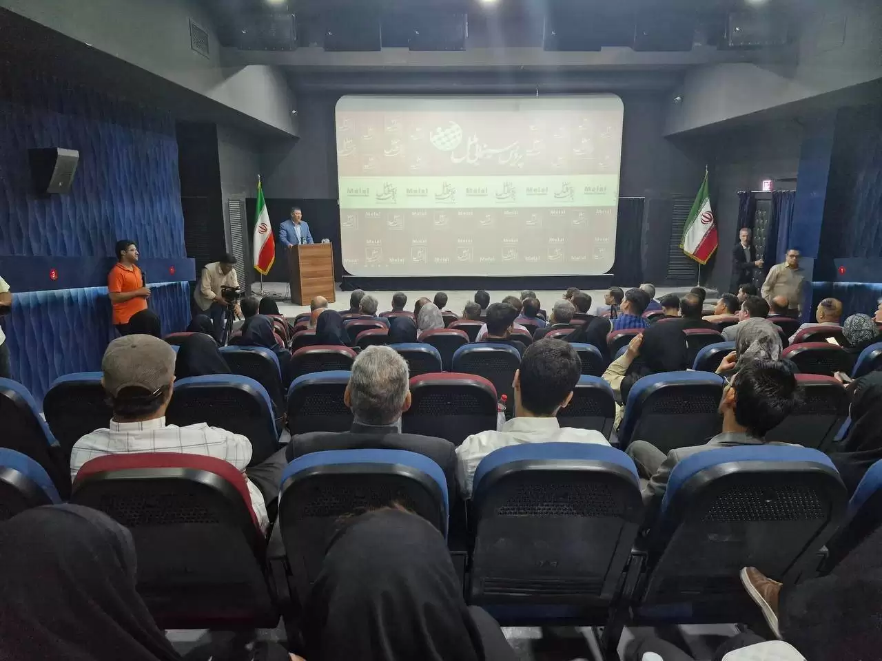 پردیس سینمایی ملل در مشهد به بهره برداری رسید -  صاحب سینما شدن 100 شهر فاقد سینما در دولت سیزدهم