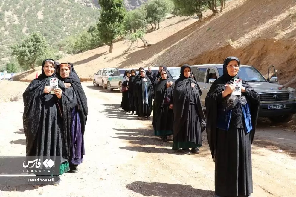 تصاویر - مراسم بزرگداشت شهید سید مهدی موسوی در روستای پدری