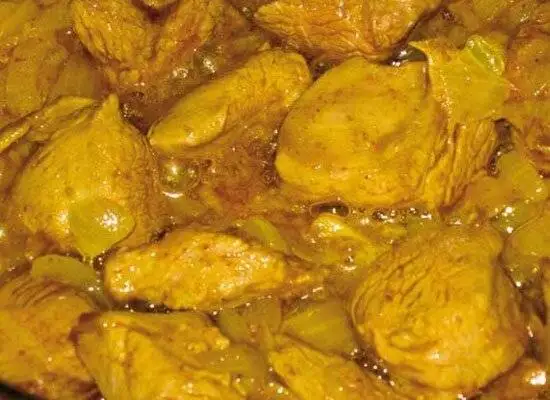 درست کردن خورش دوغ پای ؛یکی از بهترین غذاهای اصیل زاهدان
