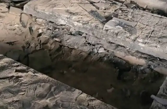 حافظ اسد بی مزار شد؛ انتقال مخفیانه بقایای جسد او به مکانی نامعلوم ! (+عکس)