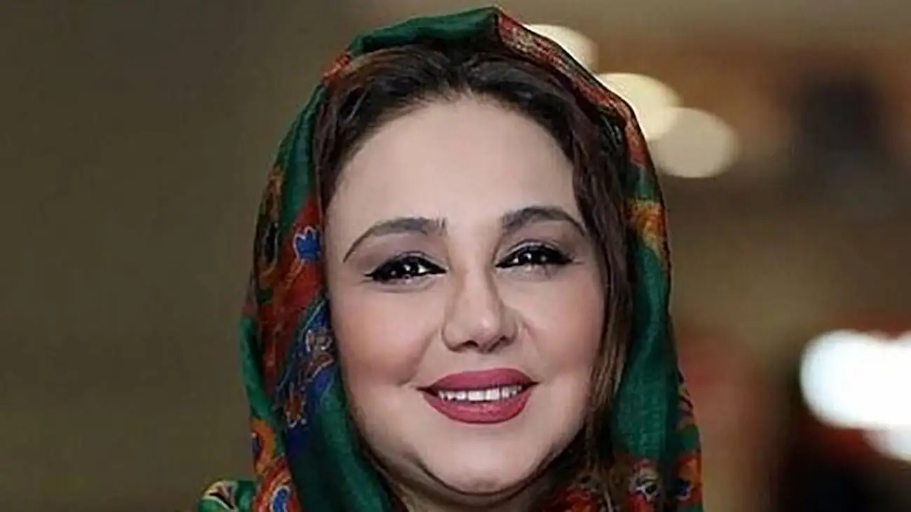 ویدیو - بهنوش بختیاری در شام ایرانی: شوهرم نویسندست، بعد از 18 سال زندگی مشترک عاشقشم و بهش افتخار میکنم - بهترین کارهاش، شب های برره و جایزه بزرگ مهران مدیری بود !