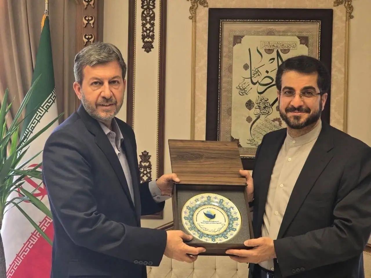 بر توسعه همکاری و امضا تفاهم نامه همکاری تاکید شد 