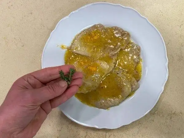  اسکالوپینه پرتقالی ؛ غذایی ساده ، سبک ، شیک برای میزهای خاص