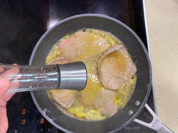  اسکالوپینه پرتقالی ؛ غذایی ساده ، سبک ، شیک برای میزهای خاص