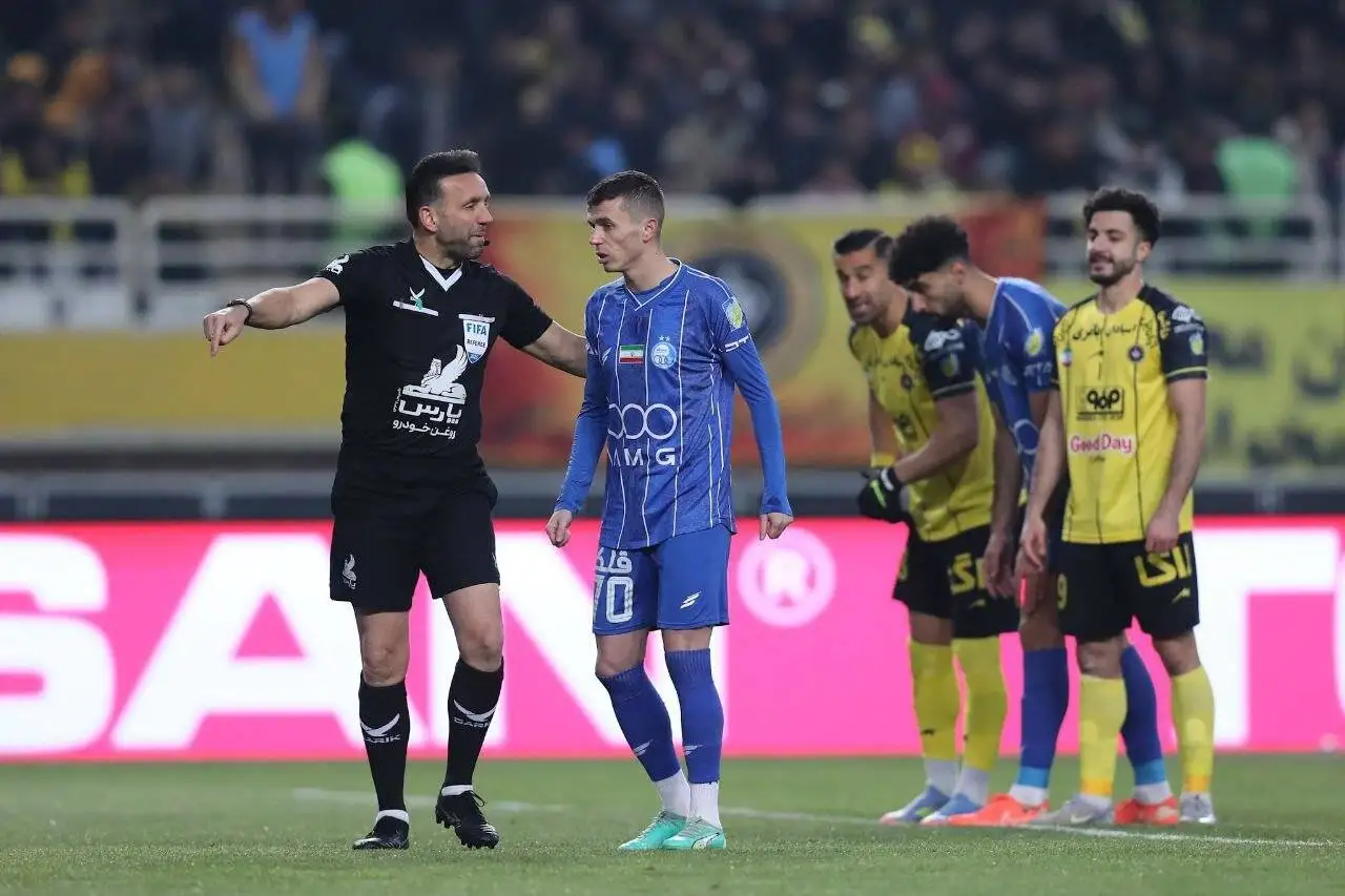 استقلال این گونه صدر را از دست داد؛ ناکامی هایی که جام را از آبی ها می گیرد