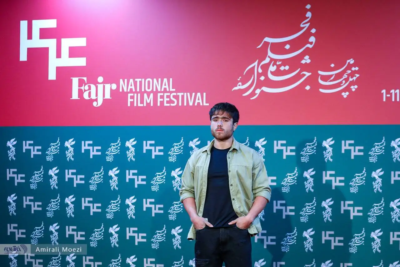 تصاویر  -  از بغض و ناراحتی تا ماجرای کاهش وزن آقای بازیگر؛ فتوکال و جلسه خبری فیلم سینمایی (پل) در جشنواره فجر