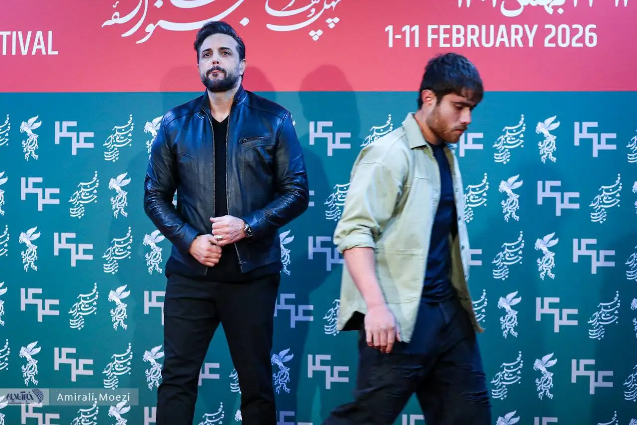 تصاویر  -  از بغض و ناراحتی تا ماجرای کاهش وزن آقای بازیگر؛ فتوکال و جلسه خبری فیلم سینمایی (پل) در جشنواره فجر