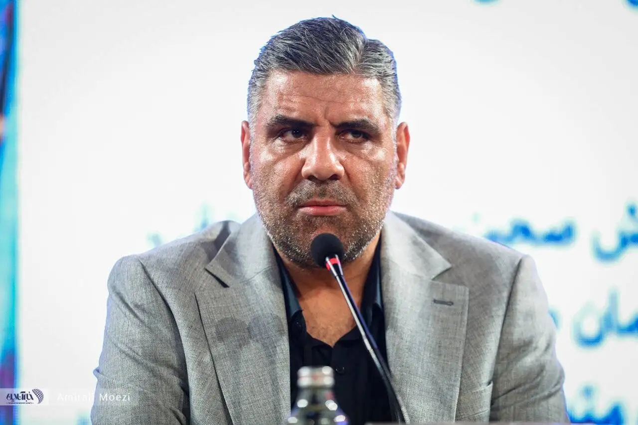 تصاویر  -  از بغض و ناراحتی تا ماجرای کاهش وزن آقای بازیگر؛ فتوکال و جلسه خبری فیلم سینمایی (پل) در جشنواره فجر