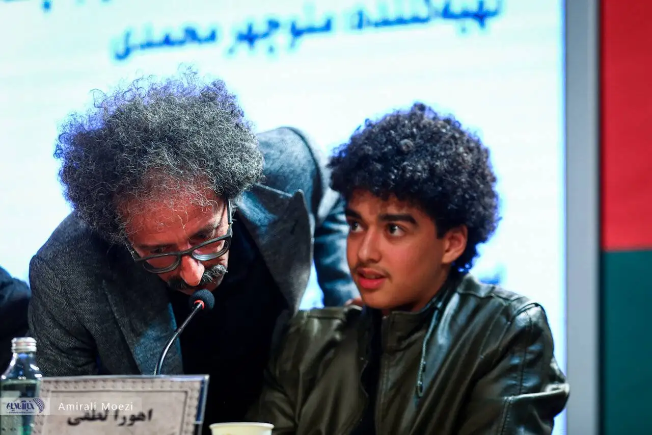 بابک خواجه پاشا: آسیب روحی که در هنگام ساخت (سرزمین فرشته ها) خوردم بسیار زیاد بود -  بچه های امروز، فردا خواهند پرسید در روزهای سخت برای مان چه کردید؟