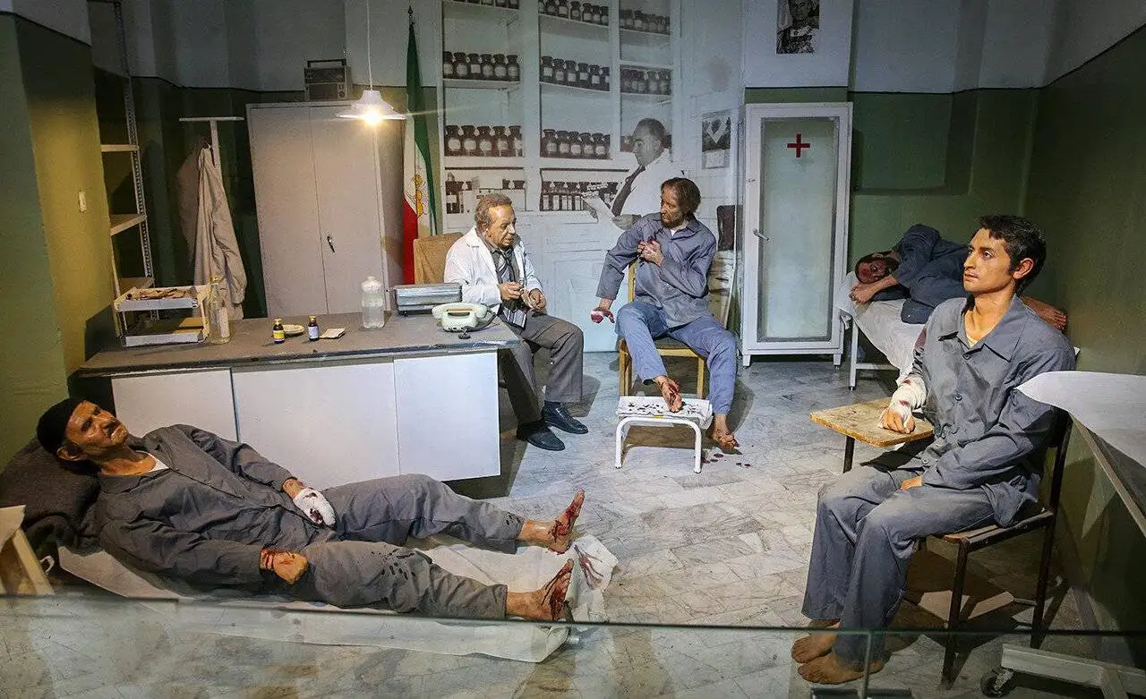 عمارت تاریکی  -  تصاویری از مخوف ترین شکنجه گاه رژیم پهلوی که حالا موزه عبرت ایران است