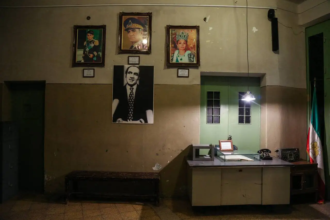 عمارت تاریکی  -  تصاویری از مخوف ترین شکنجه گاه رژیم پهلوی که حالا موزه عبرت ایران است