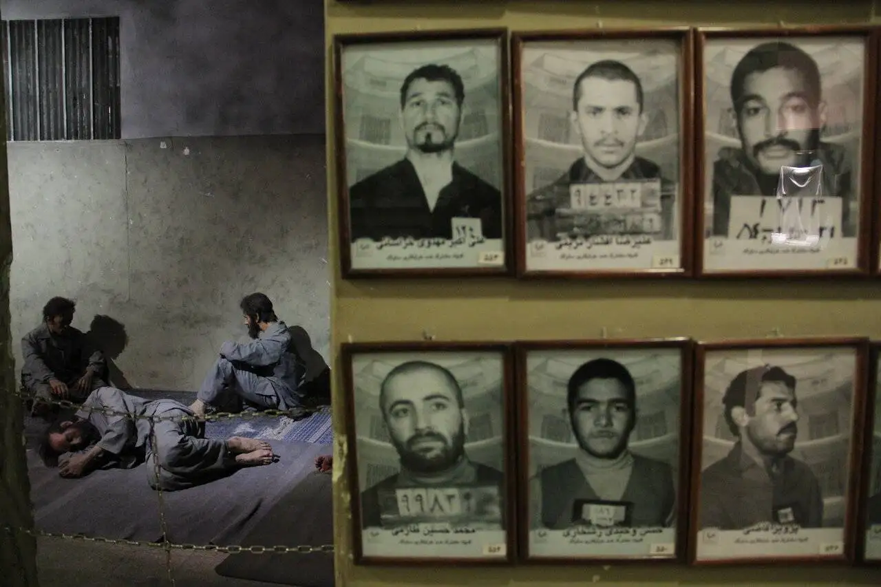 عمارت تاریکی  -  تصاویری از مخوف ترین شکنجه گاه رژیم پهلوی که حالا موزه عبرت ایران است