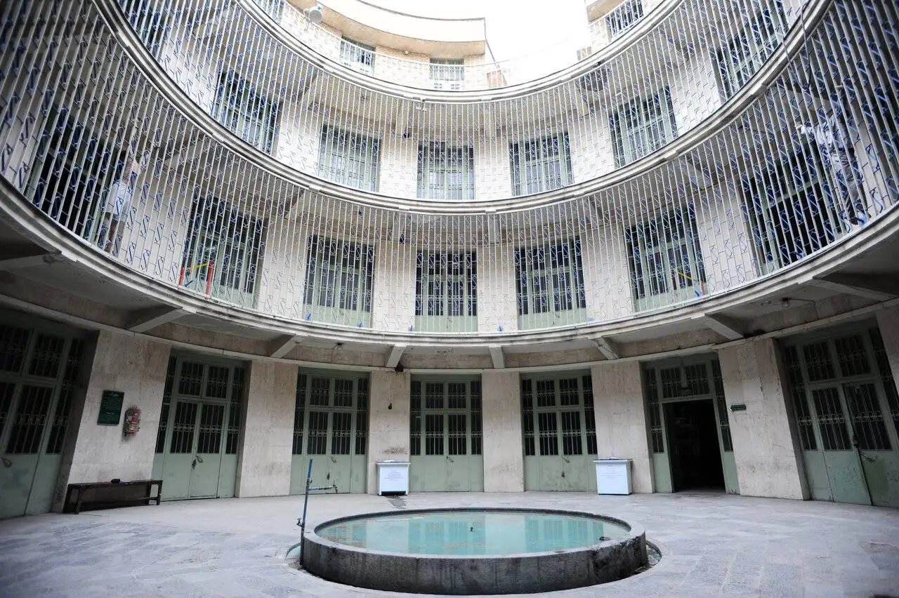 عمارت تاریکی  -  تصاویری از مخوف ترین شکنجه گاه رژیم پهلوی که حالا موزه عبرت ایران است