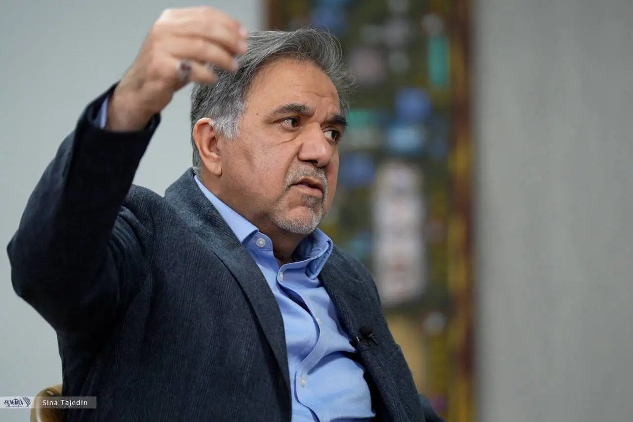 چاره نجات کشور بازگشت به زنجیره ارزش جهانی است  -  ما دژی دور خودمان کشیده ایم  -  مشکل اصلی ما تحریم است