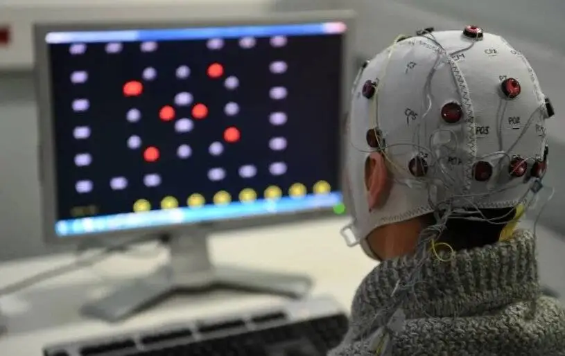 پژوهشگران چینی با الهام از اوریگامی ایمپلنت هایی ساختند که با حرکت مغز هماهنگ می شود