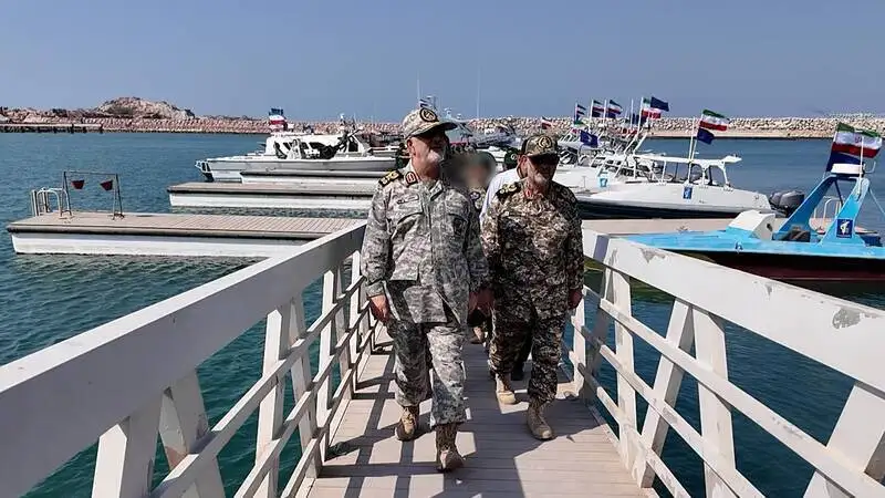 تصاویری چشم نواز از قدرت نمایی ایران در خلیج فارس، تنگه هرمز و دریای عمان