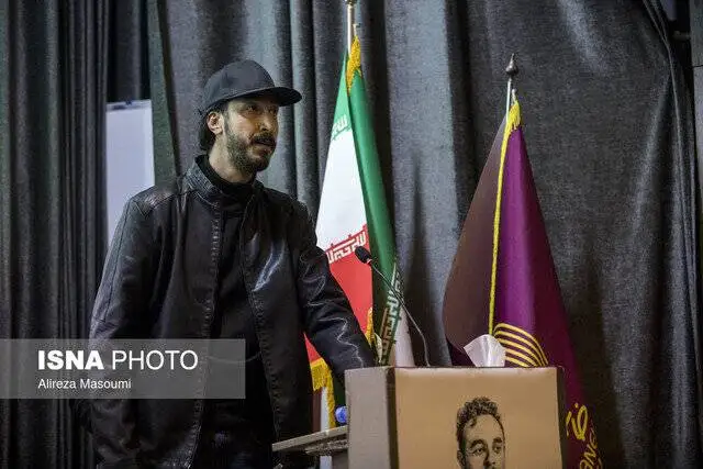 سخنان بهرام افشاری، شهاب حسینی و همایون اسعدیان در یادبود جواد گنجی، از جان باختگان اعتراضات دی ماه