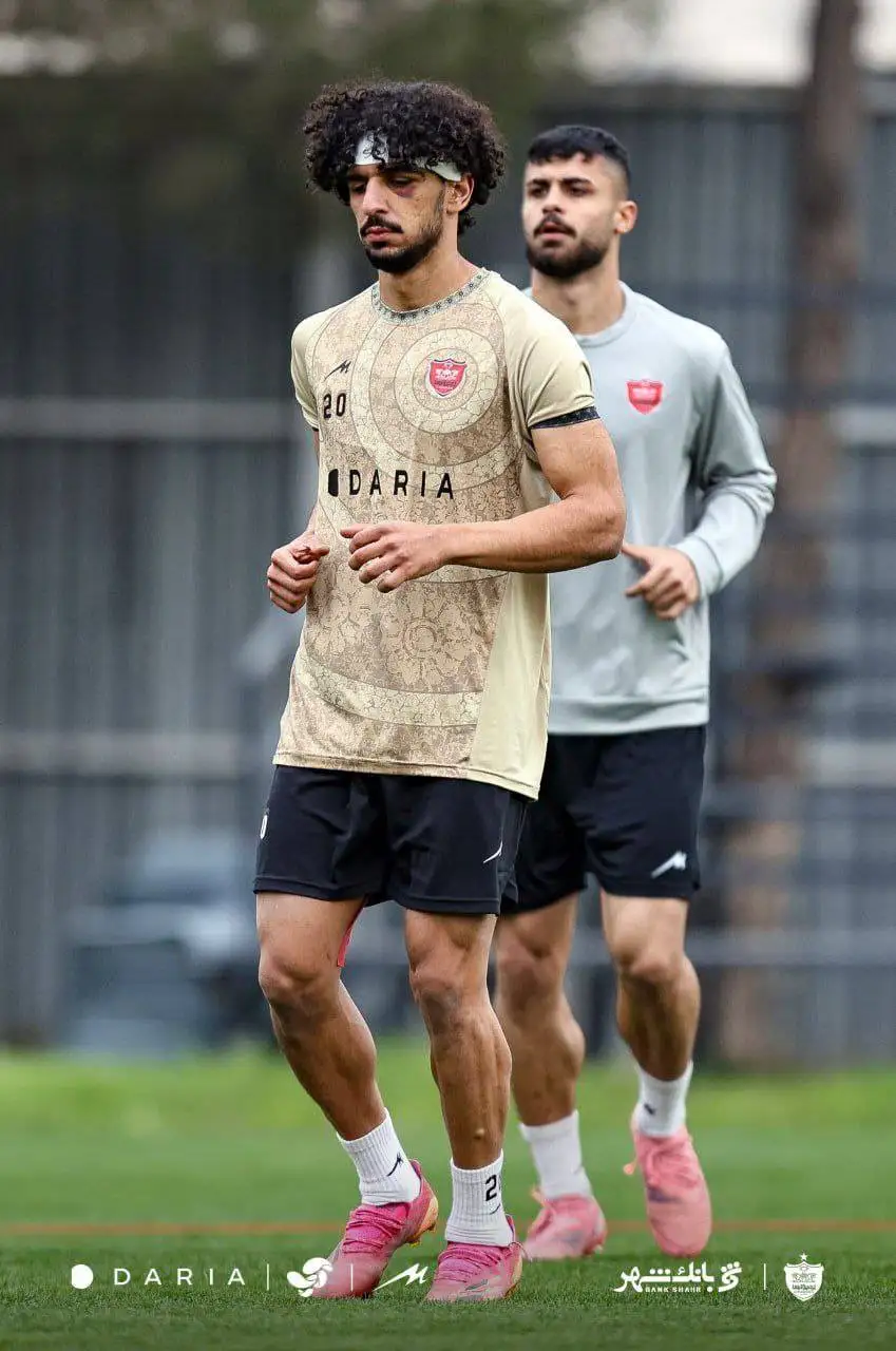 تصویر  -  آثار کبودی در تمرین امروز پرسپولیس!