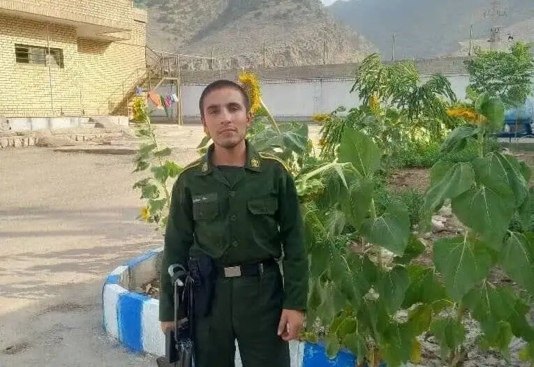 شهادت سرباز وظیفه در این شهر -  عکس