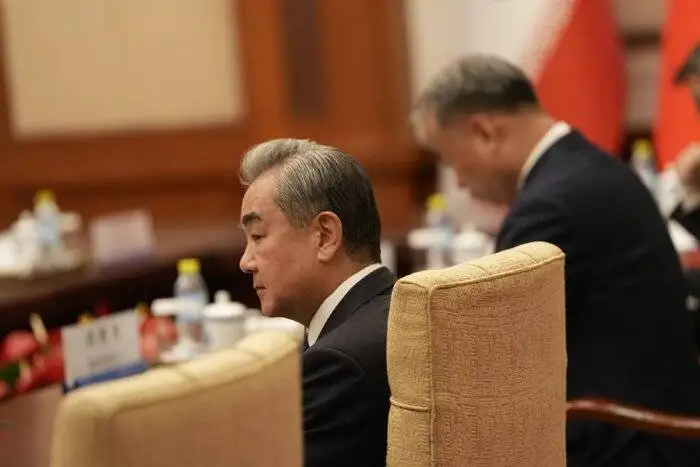 جزئیات پیام تهران به پکن درمورد تنگه هرمز -  چین بخشی از موازنه سازی سیاسی ایران است
