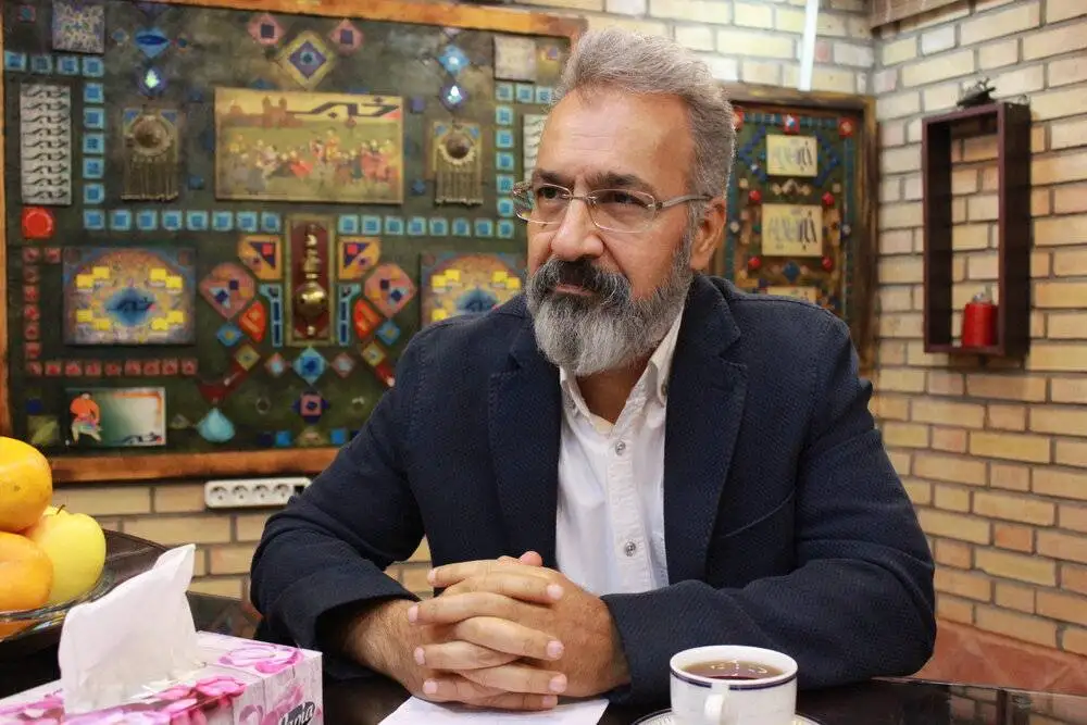 هشدار درمورد عادی سازی تعطیلی مدارس؛ 80 درصد آموزش مجازی عملا تعطیل است - دانش آموز اغلب خواب است - چرا دولت از آموزش غیرحضوری استقبال می کند؟