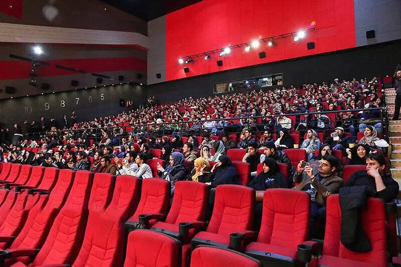 شناورسازی بلیت سینما در هفته اول -  افزایش 10 درصدی فروش در سایه کاهش 23 درصدی مخاطب
