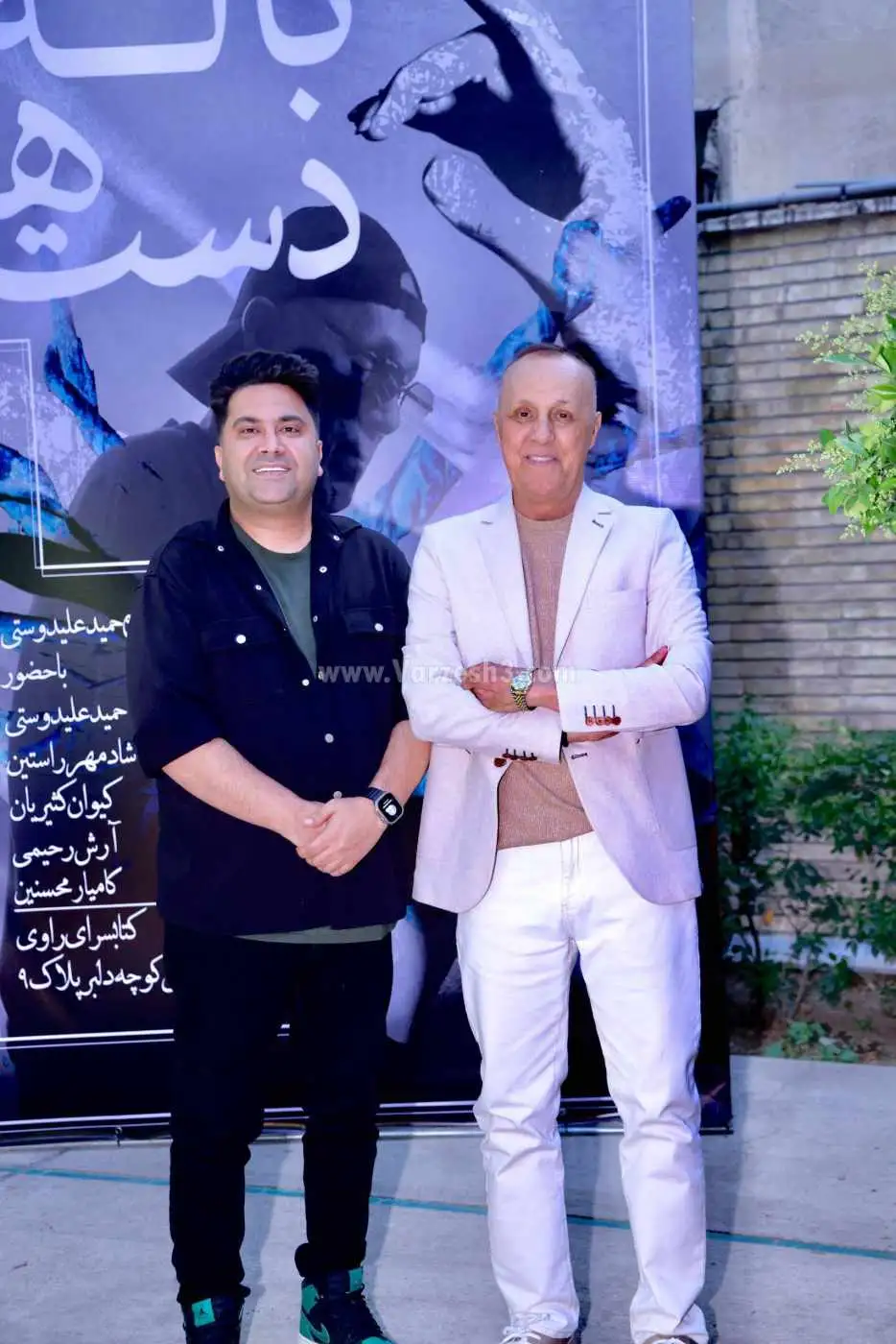 تصویر  -  ملاقات جباری و عیلدوستی در مراسم رونمایی از کتاب
