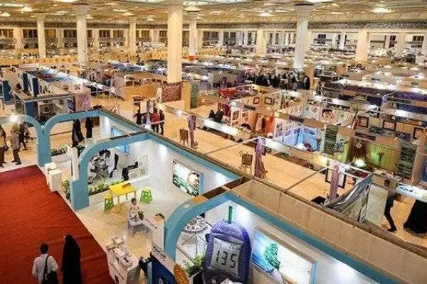 بازگشت به عصر قاجار با طعم کاغذ گران؛ قدرت خرید کتاب در خط پایان است؟ - وقتی 2500 فاکتور ناشر در نمایشگاه به به 250 فاکتور می رسد