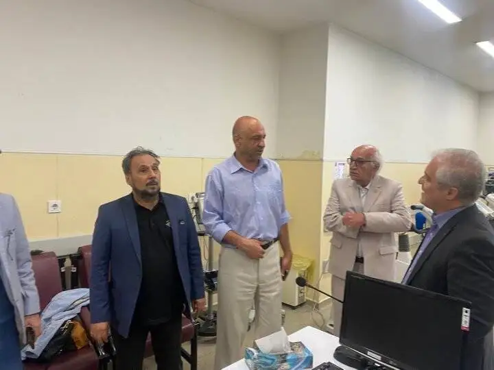 رضا بنفشه خواه، مجید قناد، فریده سپاه منصور و... در دیدار با کادر درمان+عکس