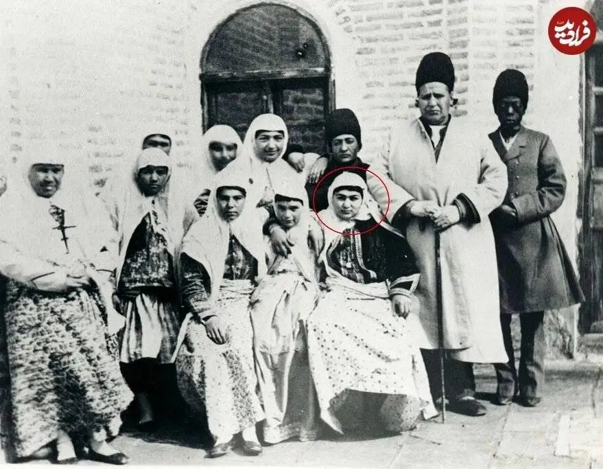 زنی بیست ساله، قدبلند، با موهای سیاه و... -  قشنگ ترین زن حرمسرای ناصرالدین شاه را ببینید