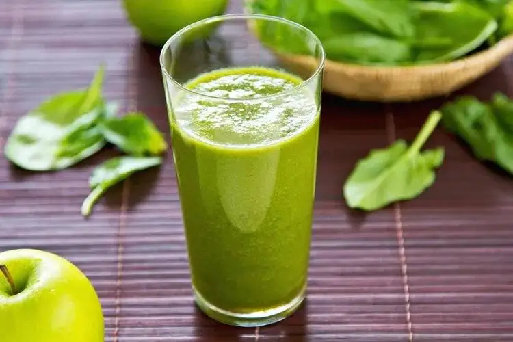 10 اسموتی خوشمزه زیر 300 کالری؛ چربی سوز، سیرکننده و مناسب تابستان + مواد لازم