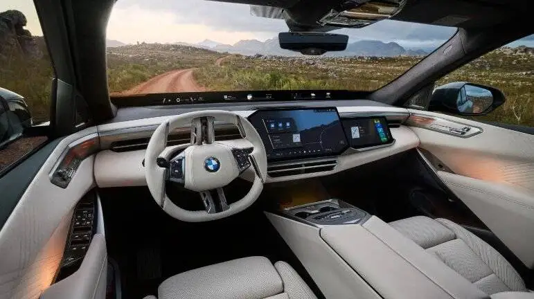 700 کیلومتر با یک شارژ - bmw از جاه طلبانه ترین شاسی بلند برقی خود رونمایی کرد + تصاویر