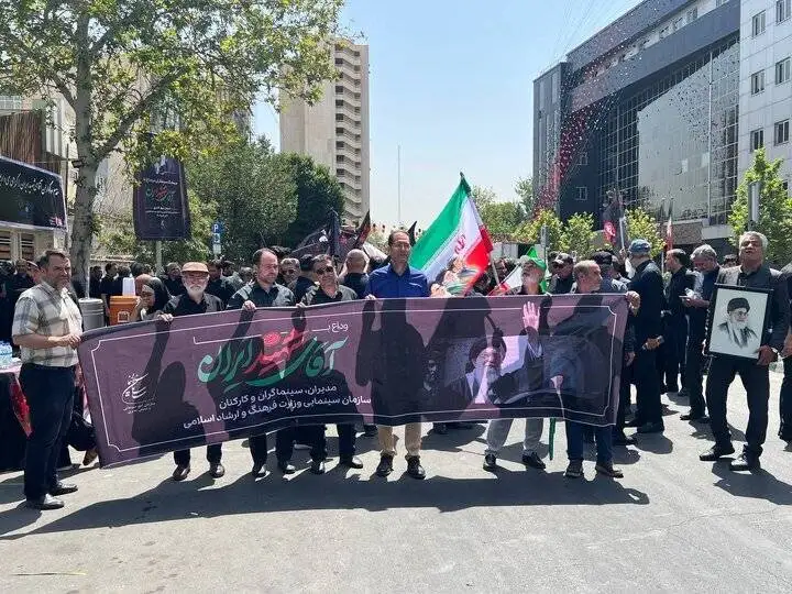 چهره های سینمایی هم برای وداع آمدند  -  ببینید