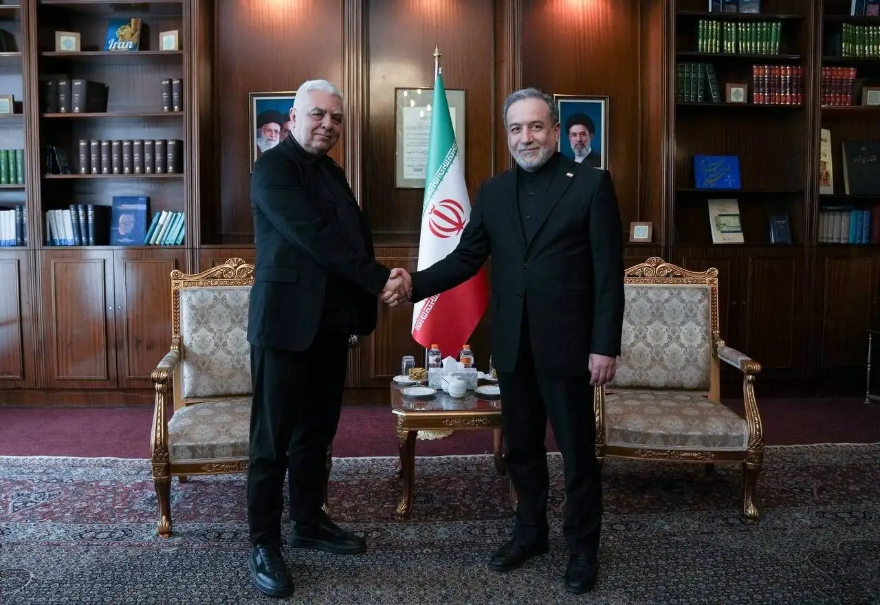 درخواست عراقچی از کشورهای مستقل برای محکومیت آمریکا - تهران و بلگراد بر توسعه روابط تأکید کردند + عکس